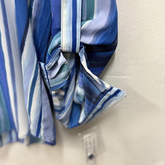 ZAC & RACHEL Woman, Blue and White Striped Blouse, NWT, 1X - Picture 2 of 7